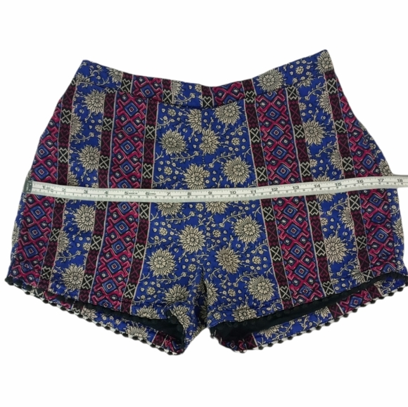 Hollister shorts with side hook and zipper size 0 - Picture 2 of 8